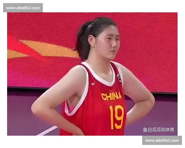 中国女篮大胜波黑!18 岁内线新星张子宇攻防统治力引爆全场 中国女篮大胜波黑!18 岁内线新星张子宇攻防统治力引爆全场