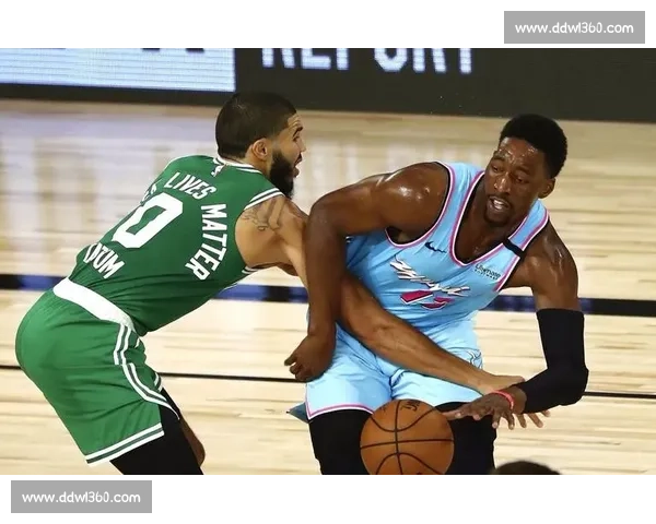 热火对决魔术直播前瞻球星表现与战术看点解析全场走势预测实时精彩不容错过